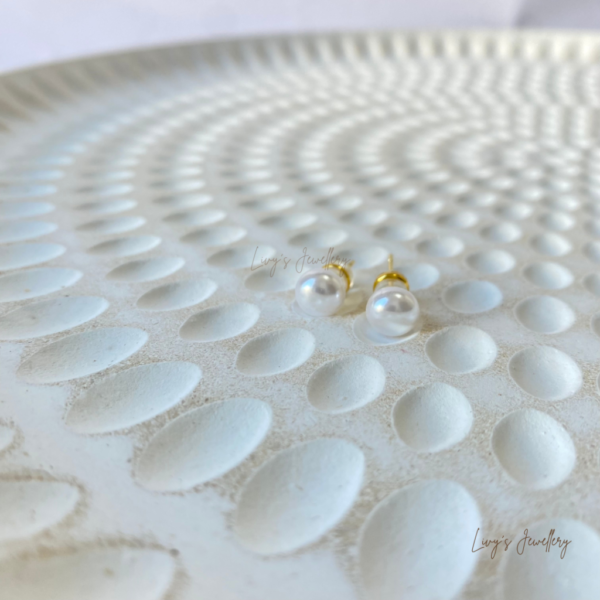 Lulu Pearl Earring Gallery 2